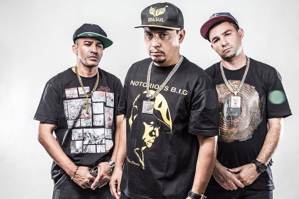 971677_406306792811826_647325044_n